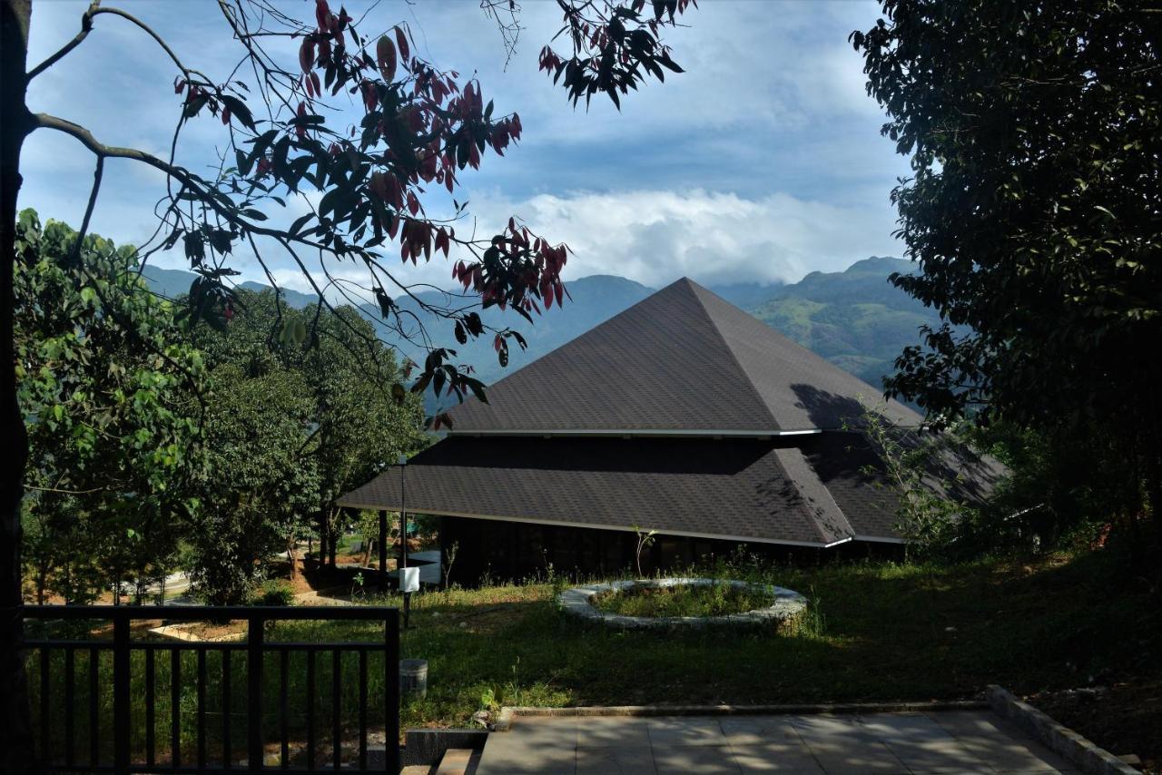 Отель Sattva-The Awakening Garden Kakkadampoyil Экстерьер фото
